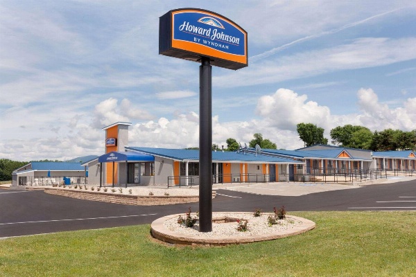 Howard Johnson by Wyndham Harrisonburg image 1